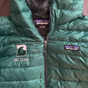Patagonia Green Puffer Jacket Delbarton Ski Team